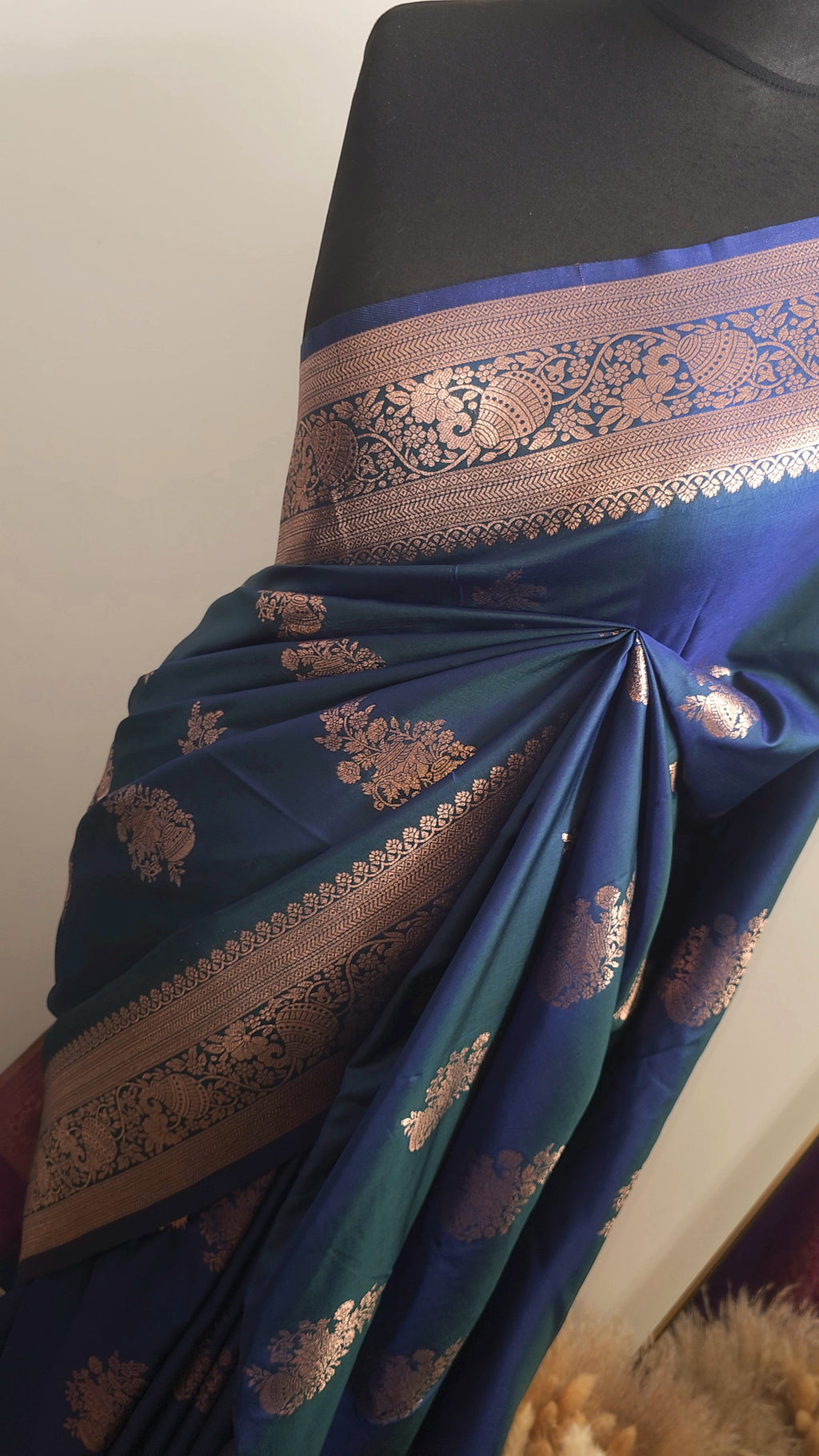 Royal Blue & Emerald (Peacock Dual Tone)