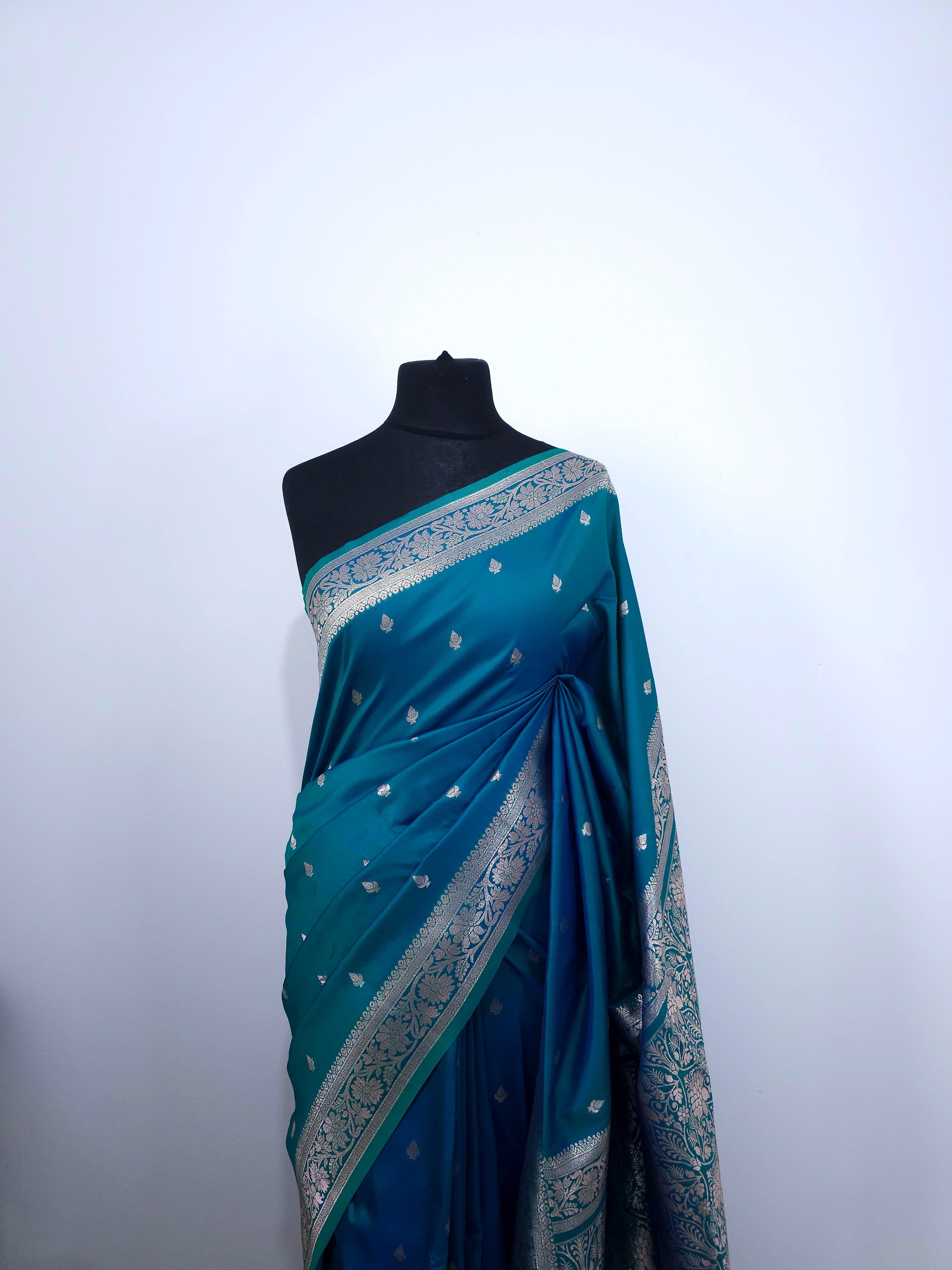 Azhagi Peacock Teal Banarasi Soft Silk Saree