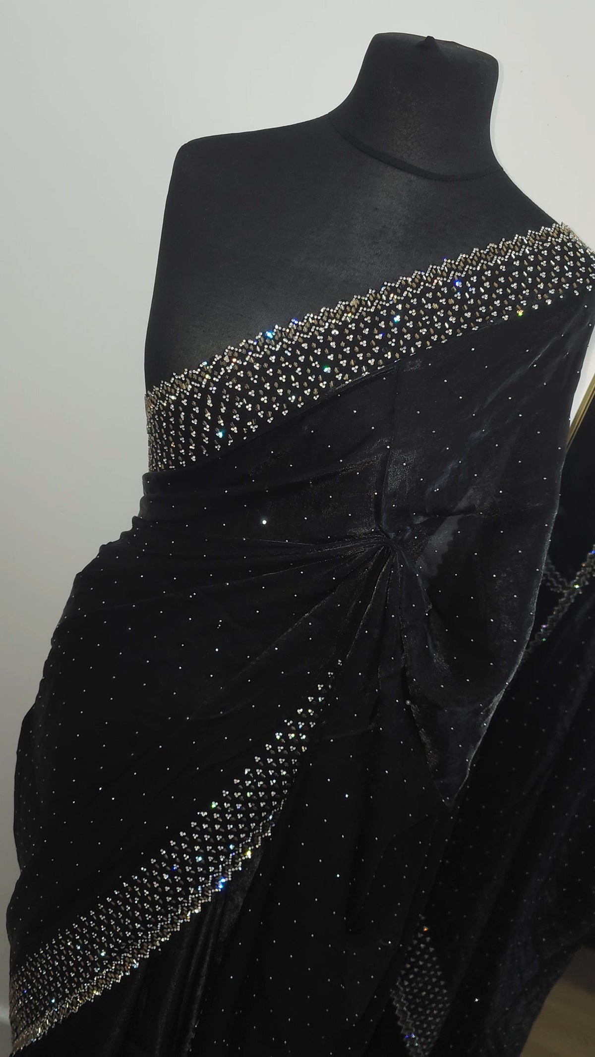 Midnight Diamond Elegance
