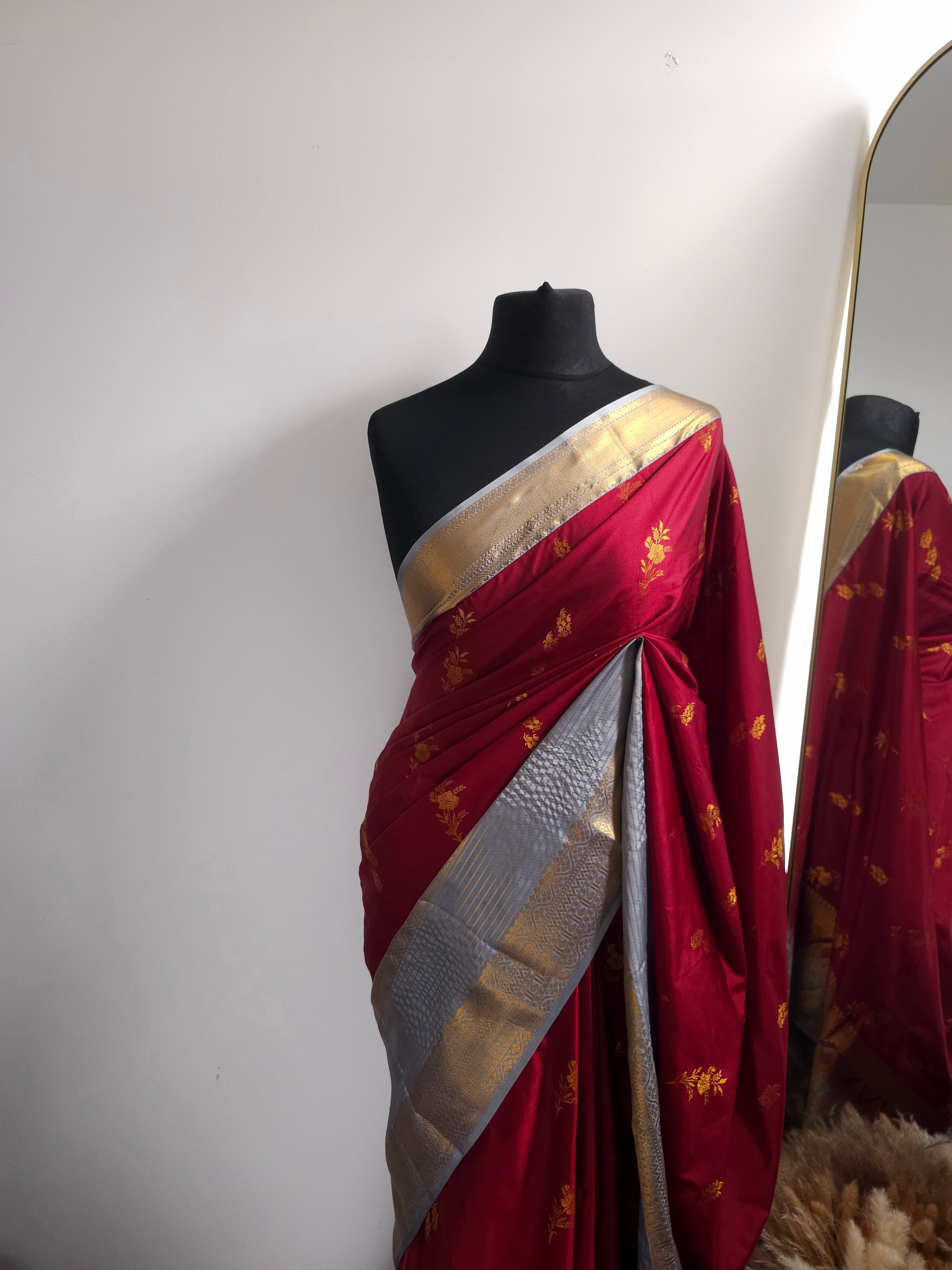 Crimson Grace Soft Silk
