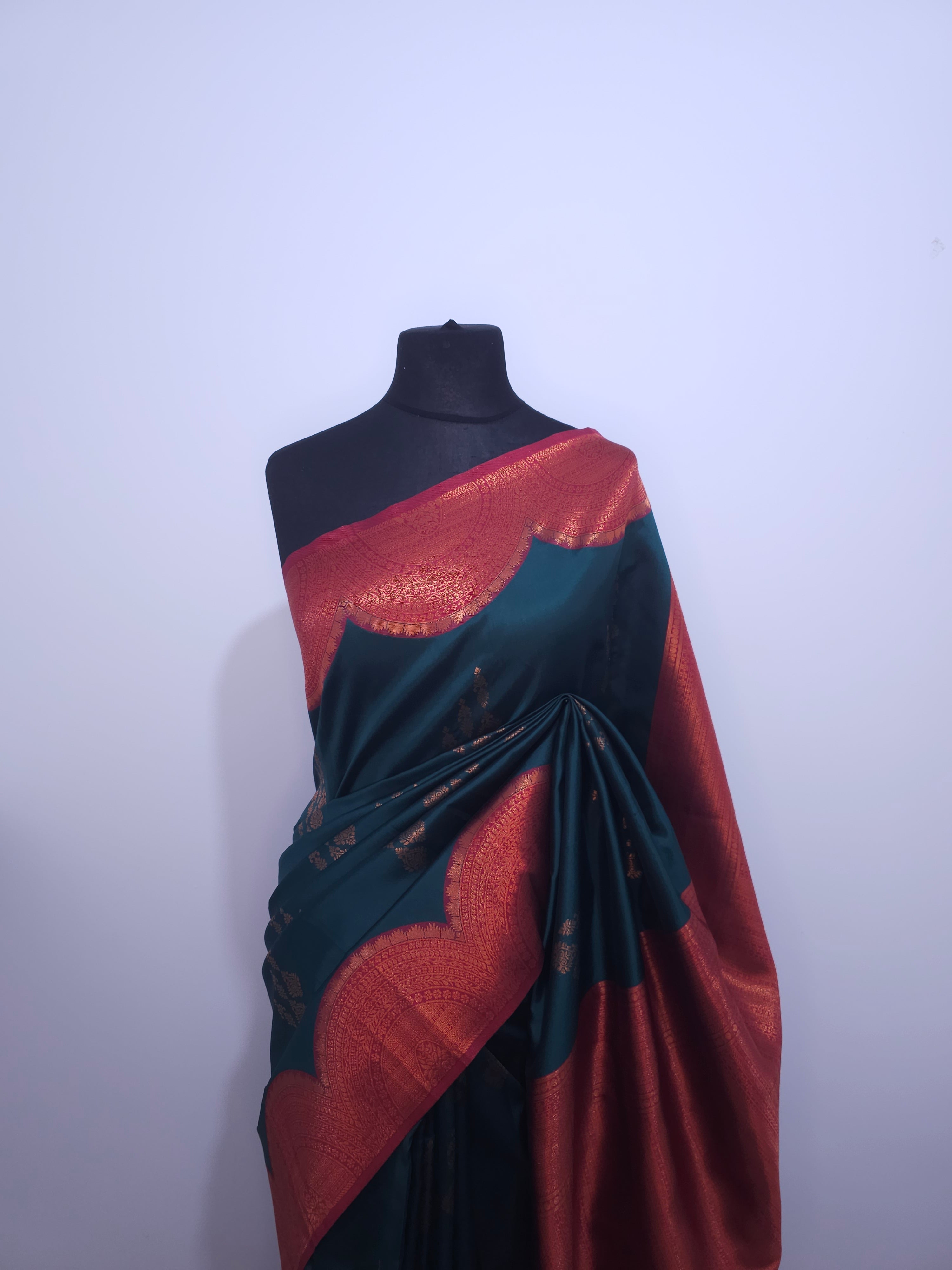 Soft Silk - Deep Green & Copper Red