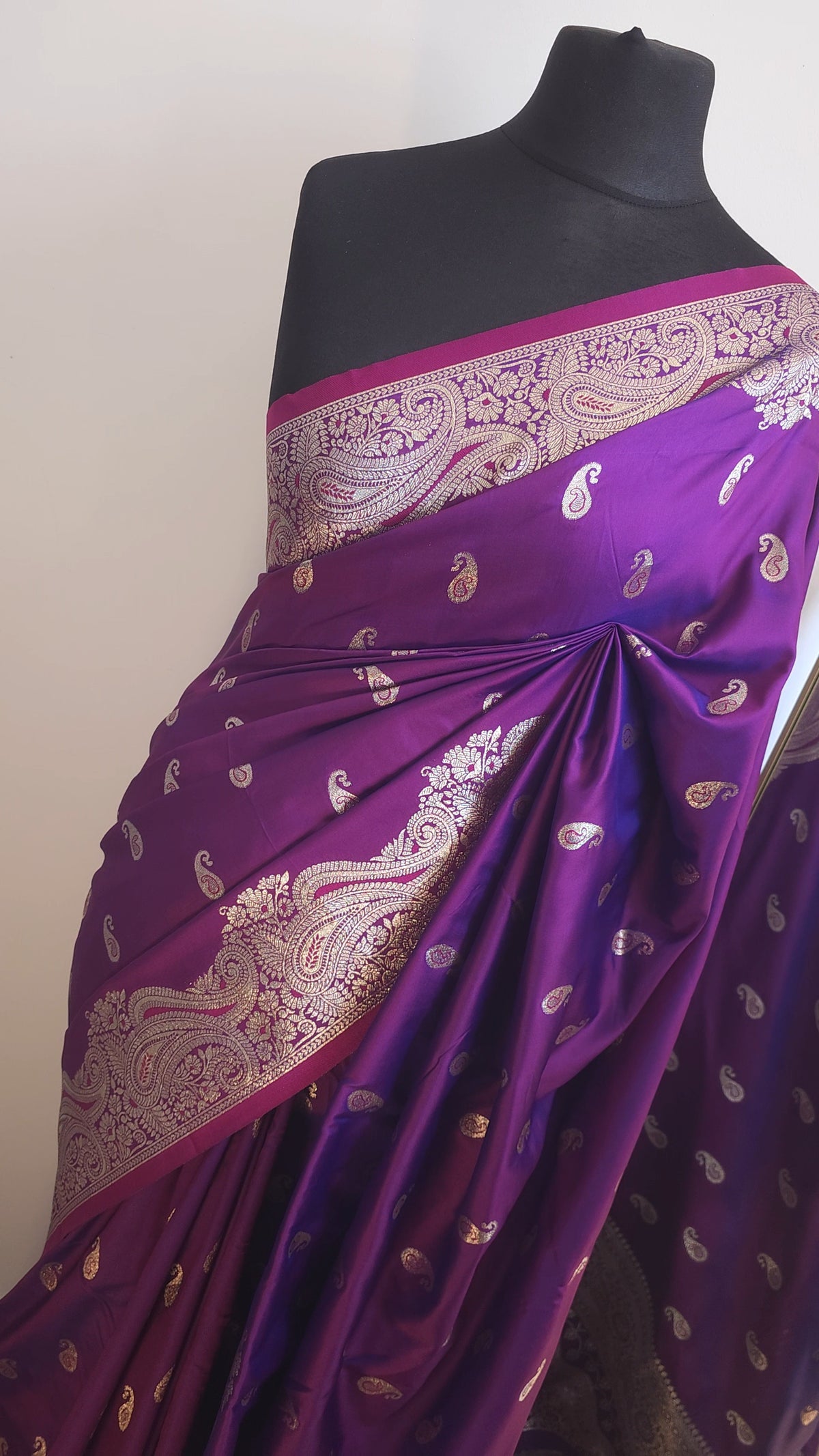 Majestic Purple Bloom – Banarasi Saree