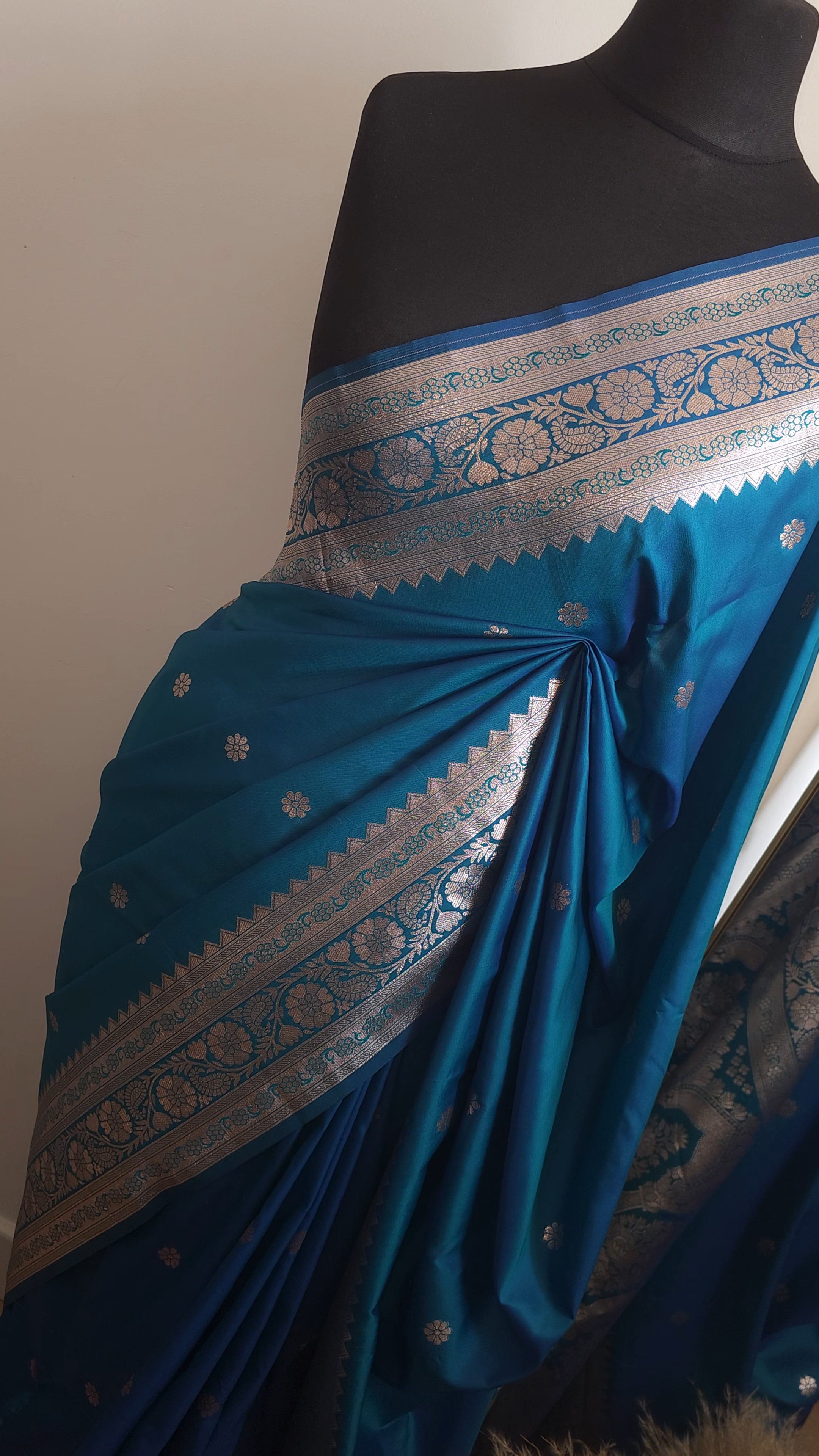 Sapphire Bloom Banarasi Soft Silk